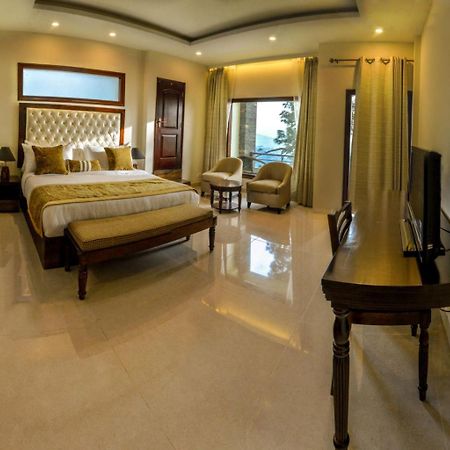 Hotel Imperial Heights Almora Exterior foto