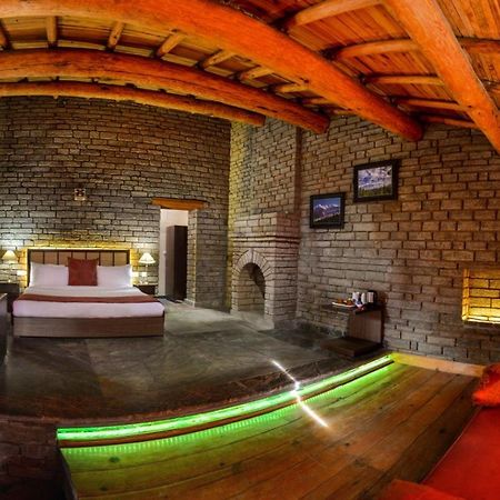 Hotel Imperial Heights Almora Exterior foto