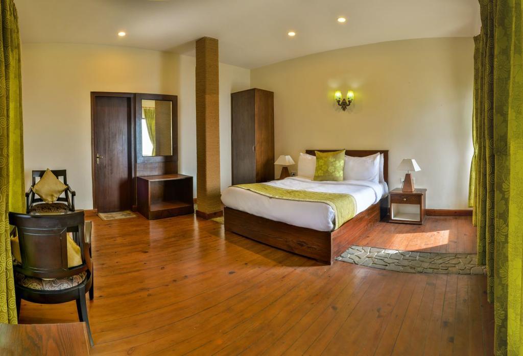 Hotel Imperial Heights Almora Exterior foto